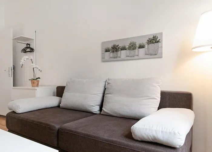 Apartment Charming 2br In The Heart Of *
